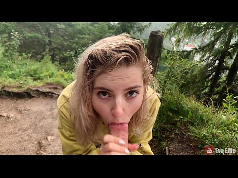 ❤️ Dievča prehĺta semeno po verejnom fajčení - Eva Elfi ☑ Porno video na nás ☑